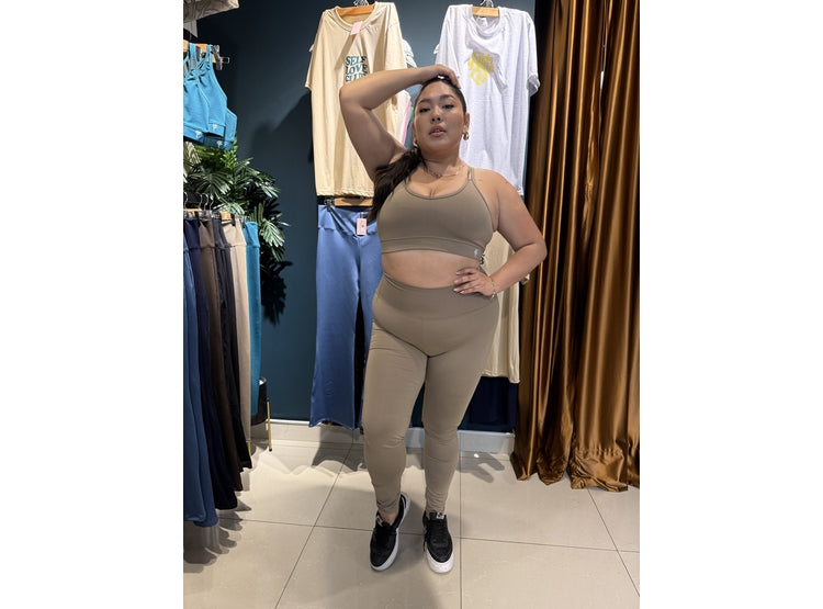 Set deportivo scrunch Beige